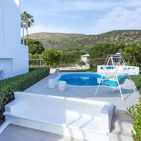 Sarwnisland Villa *